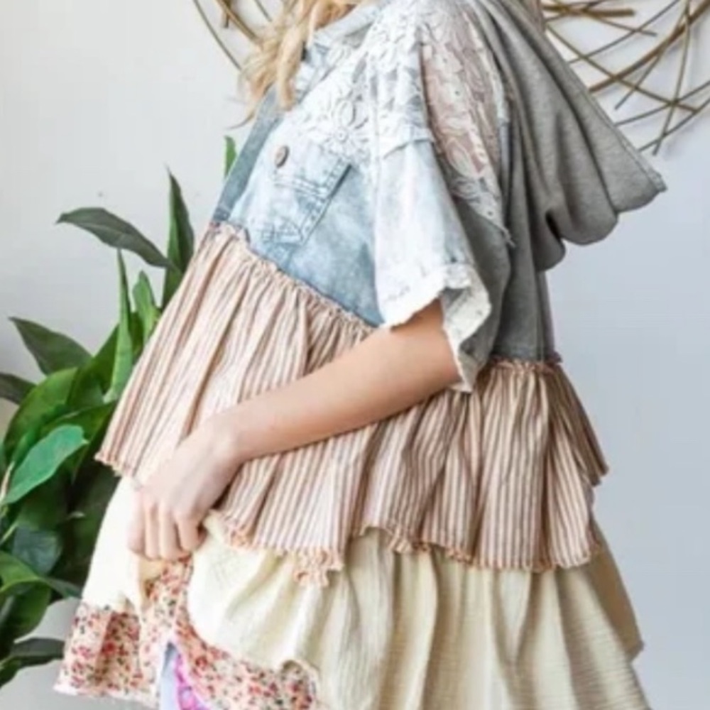 Cute Oli and Hali tiered shirt - Picture 6 of 7